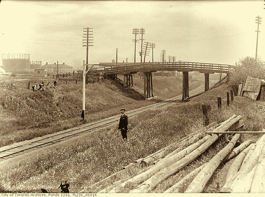 Image from The Garrison Road Bridges Pass into History, p. 8 of December 2014 (Vol 18, No 5).