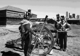 Image from End-of-Season Reports from the Fort York Guard, p. 4 of September 2004 (Vol 8, No 2).